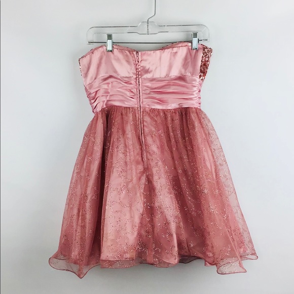 PROM DRESS - Picture 2 of 6